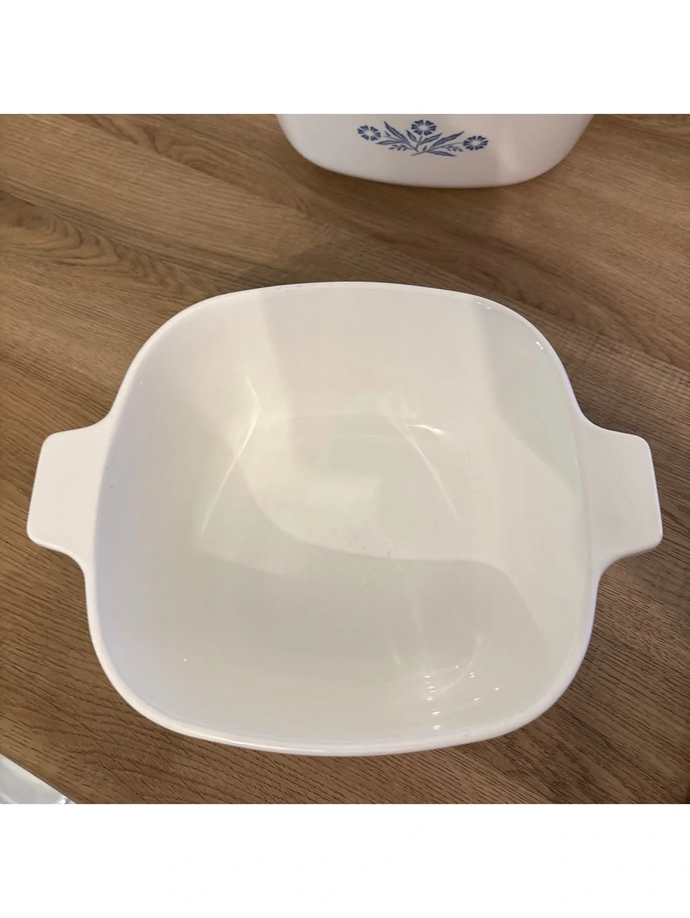 Lot of 3Corning ware Blue cornflower, 1Qt, 2.5Qt & 1 3/4 with lids